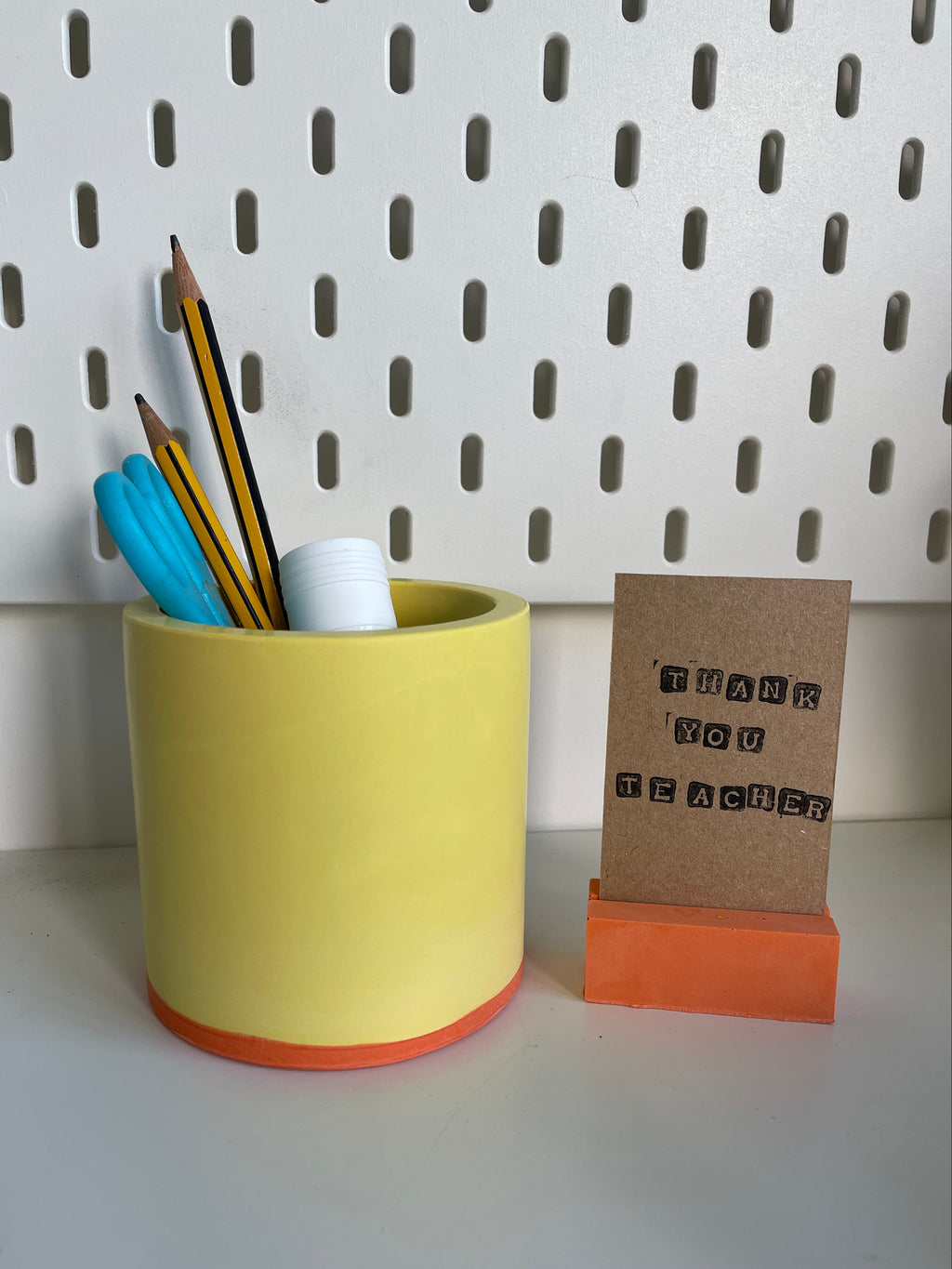 Medium pen pot, yellow block colour with photo / card holder. Teacher Thank You Gift.