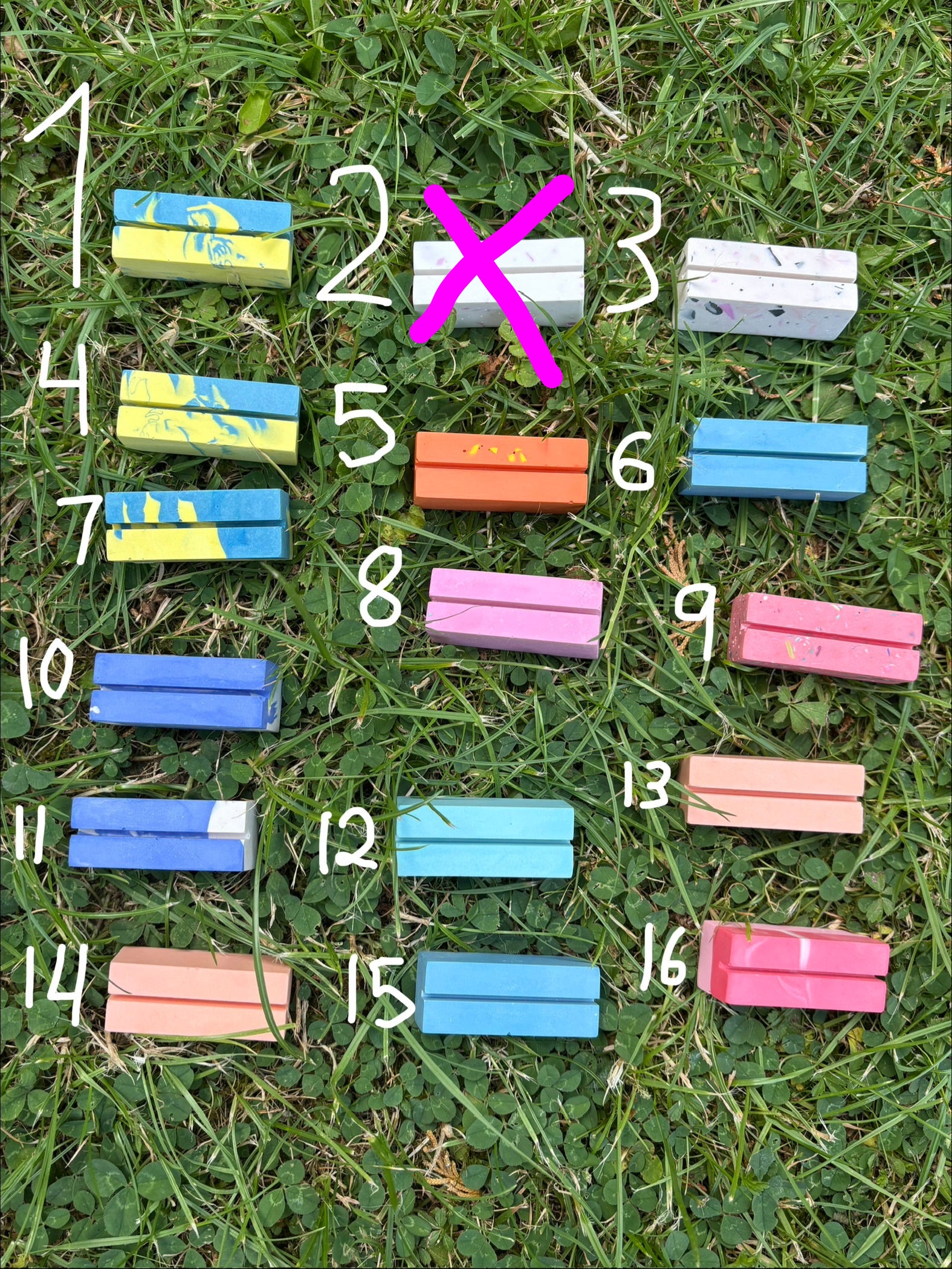 Photo or card holders in many colours numbered 1- 16