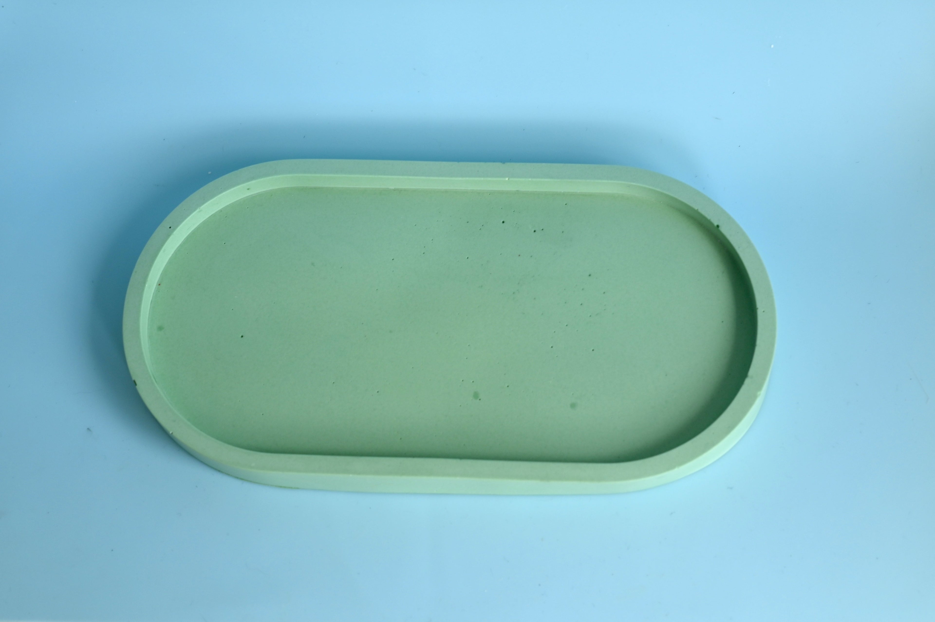 green_oval_tray_1